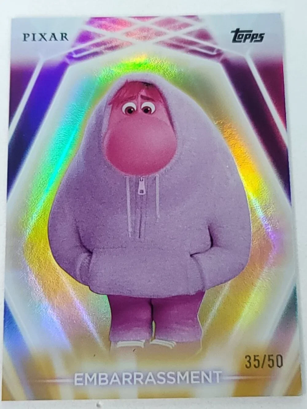 Embarrassment Topps 2026 Disney Neon Gold Holo Parallel Limited 35/50 - Picture 1 of 4